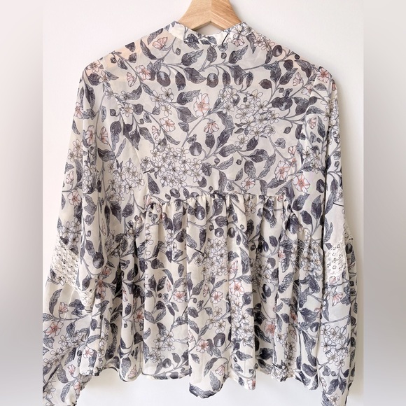 bishop + young blouse - Picture 2 of 5